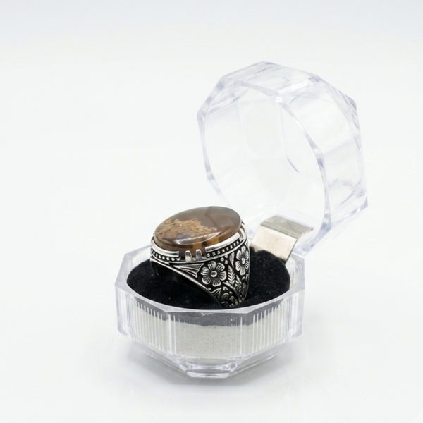 Yemeni eaqiq Rings