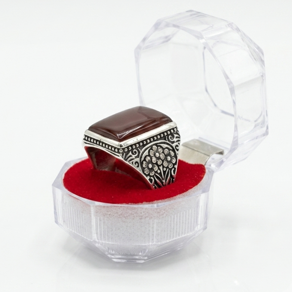 Yemeni eaqiq Rings