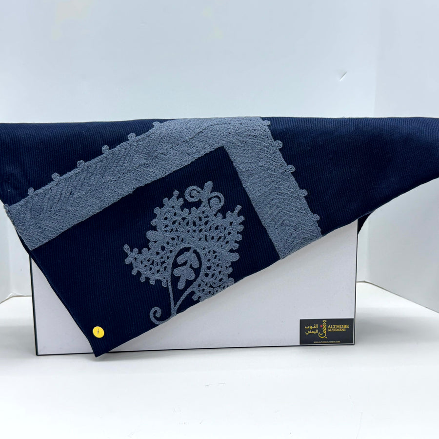 10108 Wool shawl