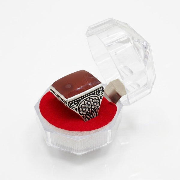 Yemeni eaqiq Rings