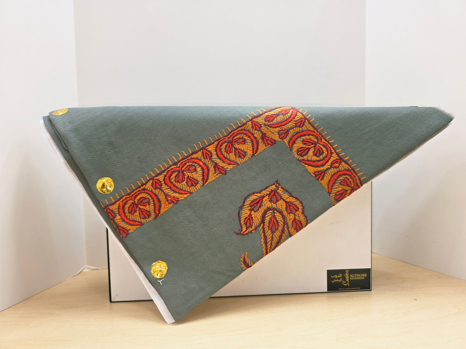 10168 Men Kashmiri Super Terma - شال كشميري سوبر ترمه